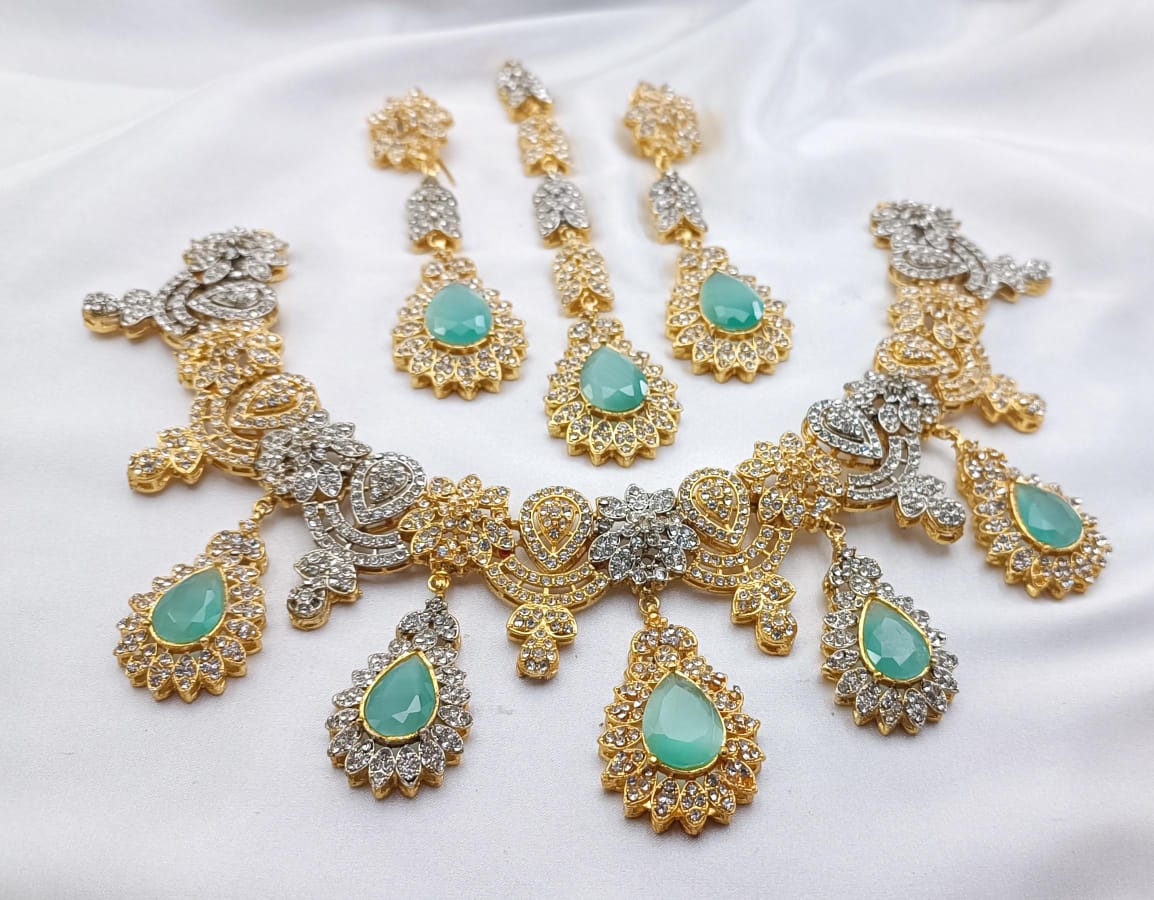 New Style Beautiful Fancy necklace