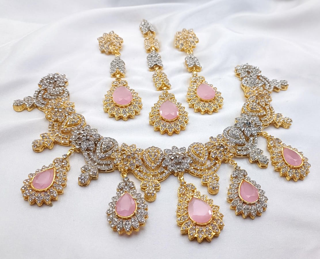 New Style Beautiful Fancy necklace