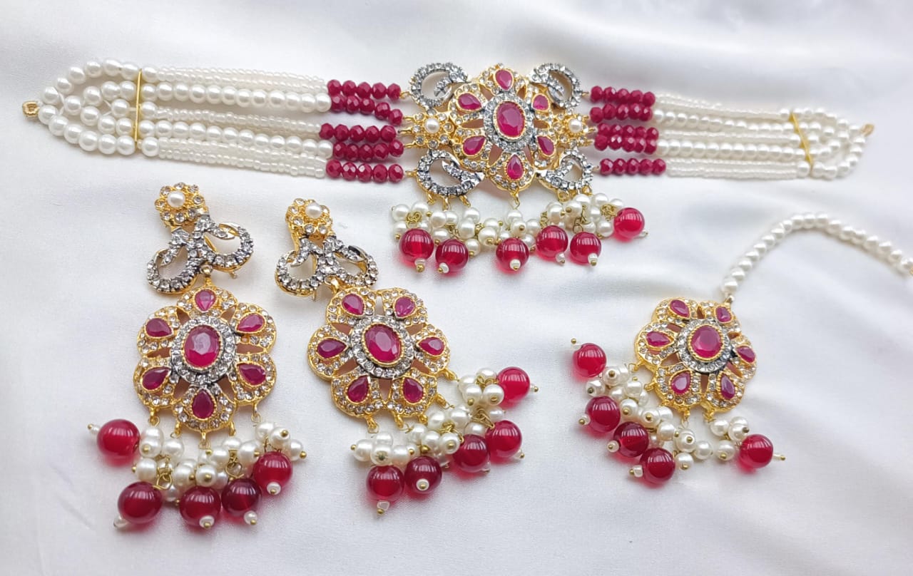Neckless Set