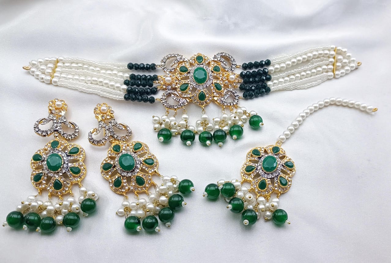 Neckless Set