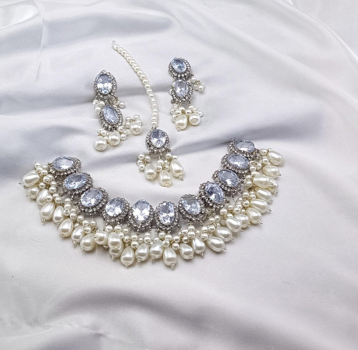 Modern and fancy Set