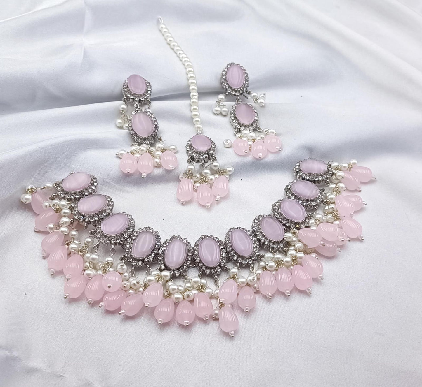 Modern and fancy Set