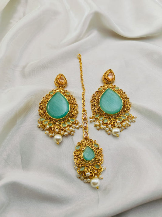 The Elegent Tikka and Earrings Set