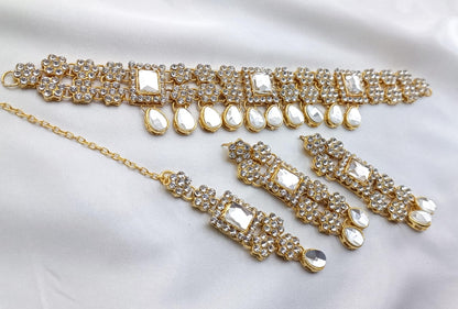 Beautiful Real Stones Choker Complete Set