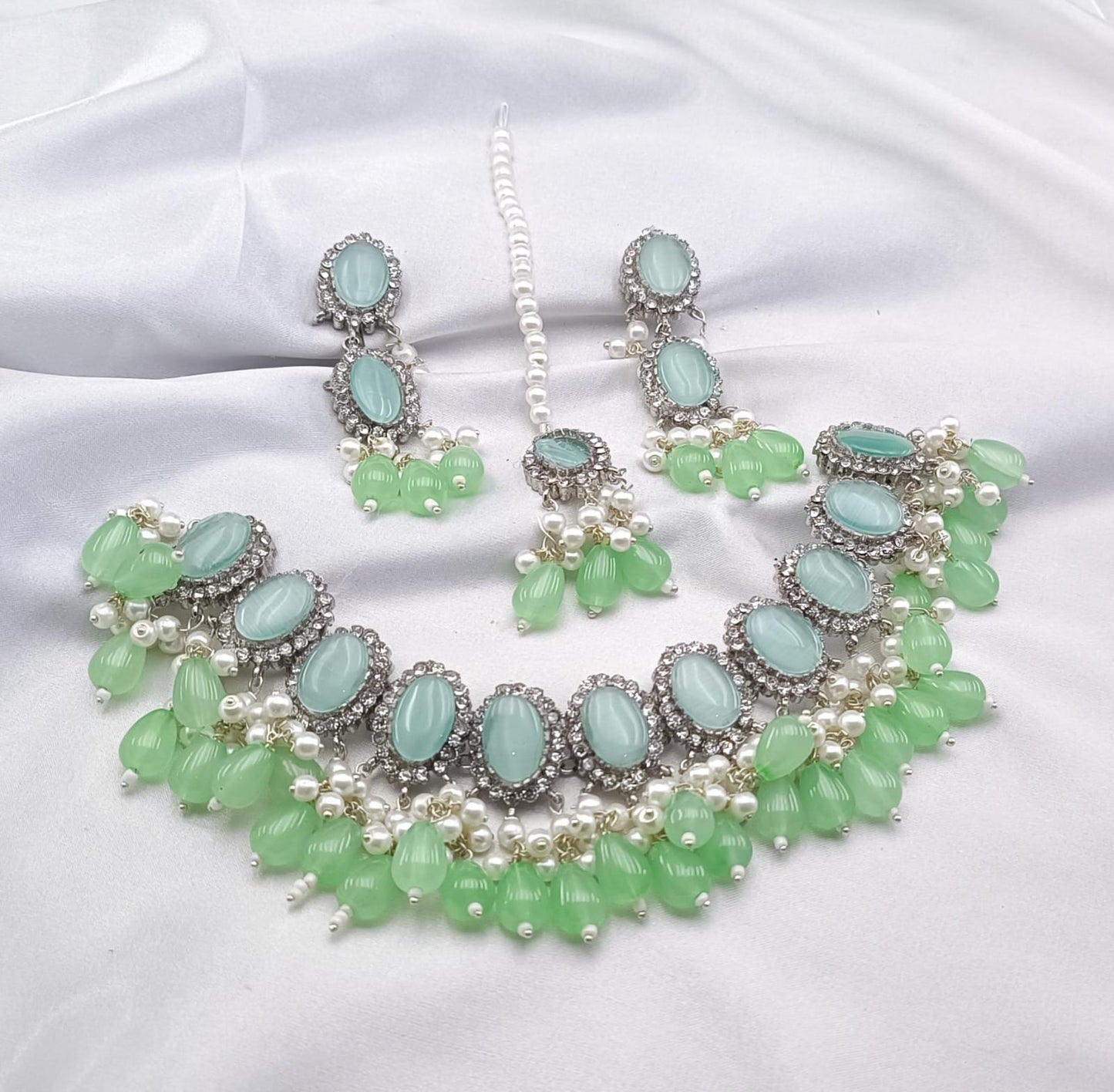 Modern and fancy Set