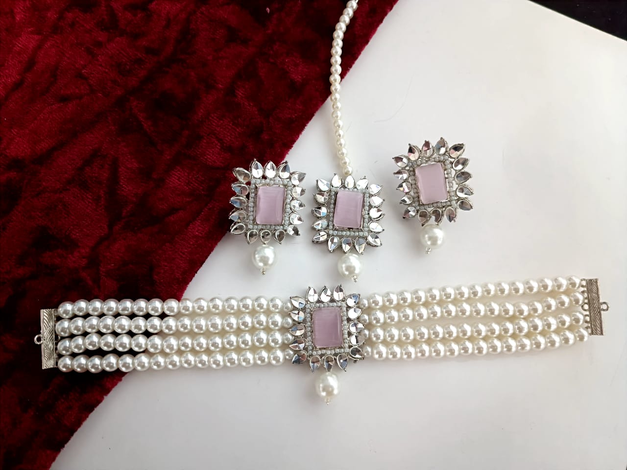 The Beautiful Choker Set with Earings