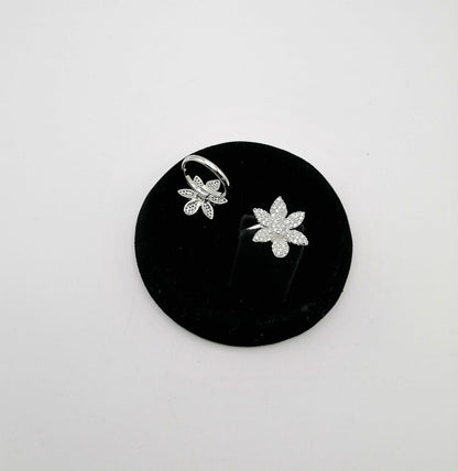 The Elegant American Diamond Cocktail Ring Flower Design
