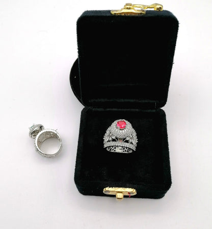 The luxury diamond ring