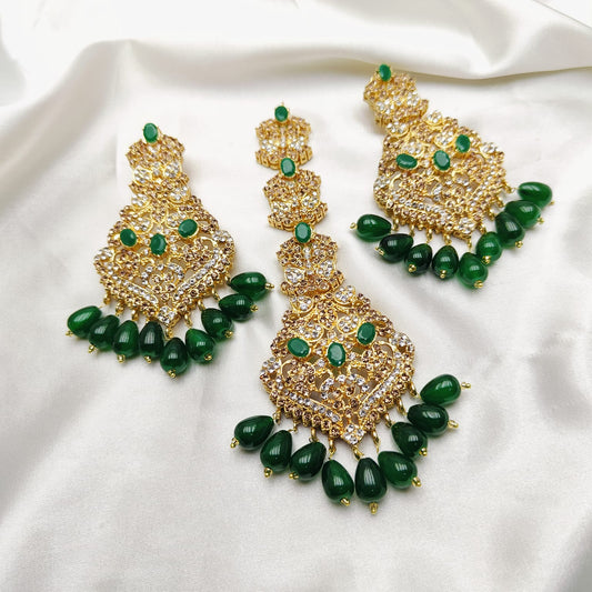 Glamorous Tikka and Earings