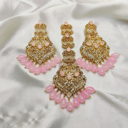 Glamorous Tikka and Earings