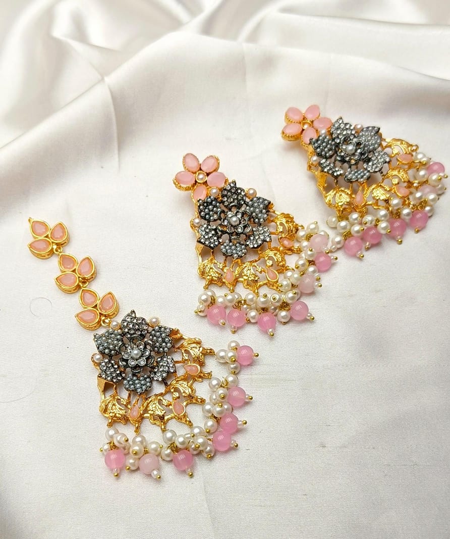 Delightful Tika and Earrings