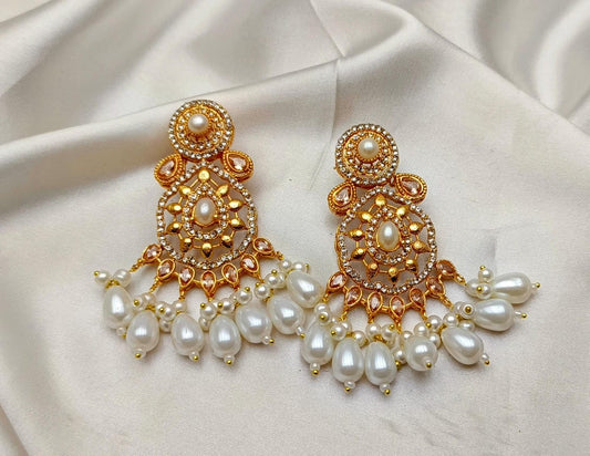 Glamouring Latkan Earrings