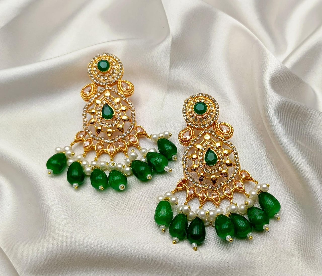 Glamouring Latkan Earrings