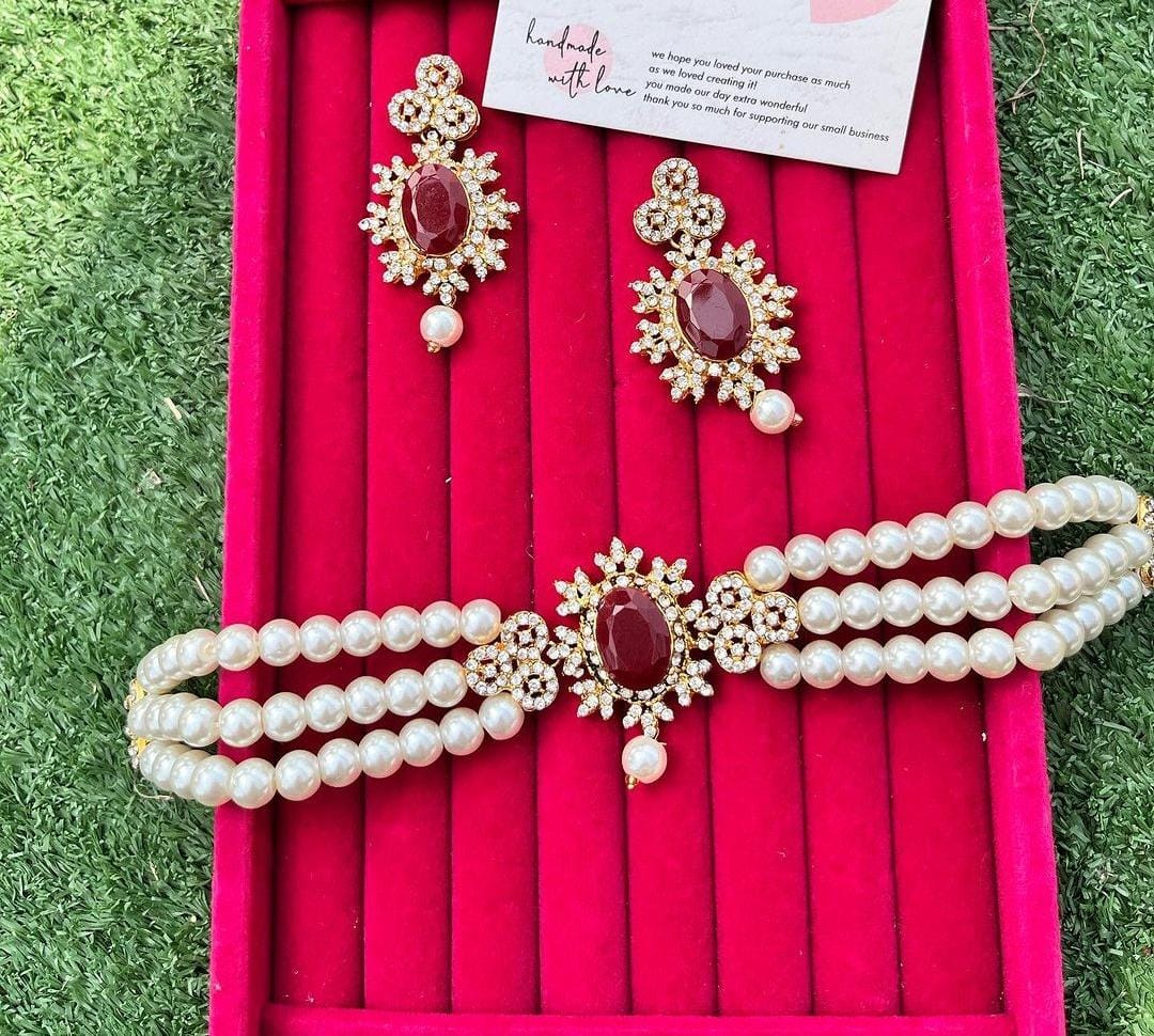 The Elegant Choker Set