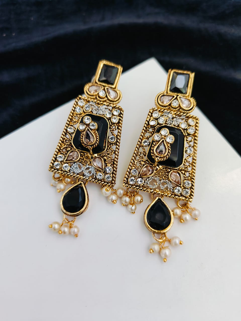 The Pretty Earings