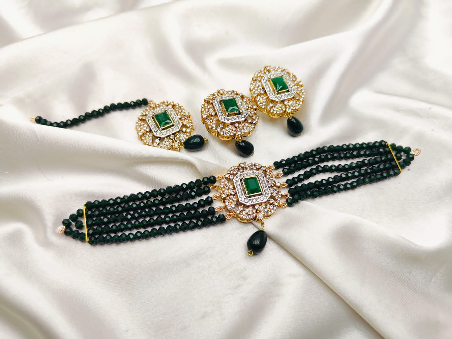 Gold Polished Choker set