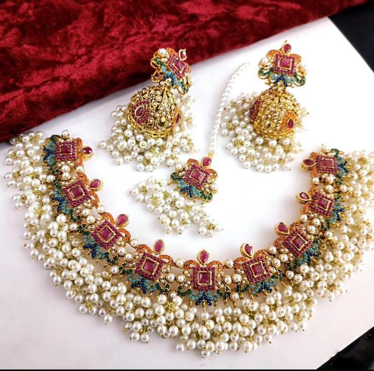 Neacklace Set With Jhomka 
