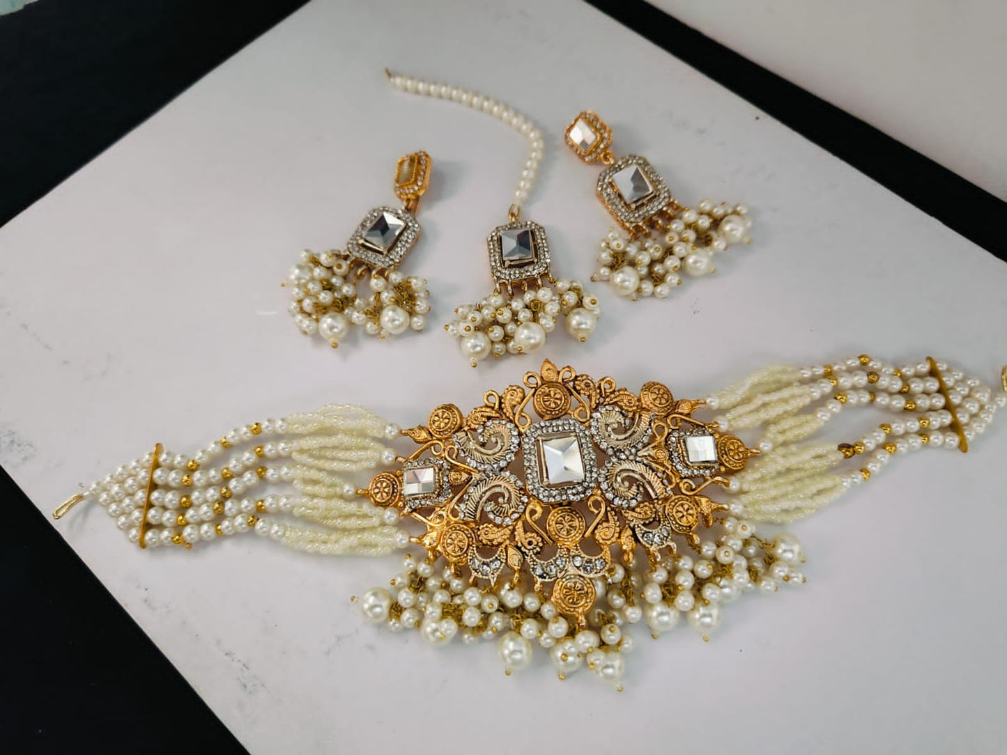 Wedding wear Neckless