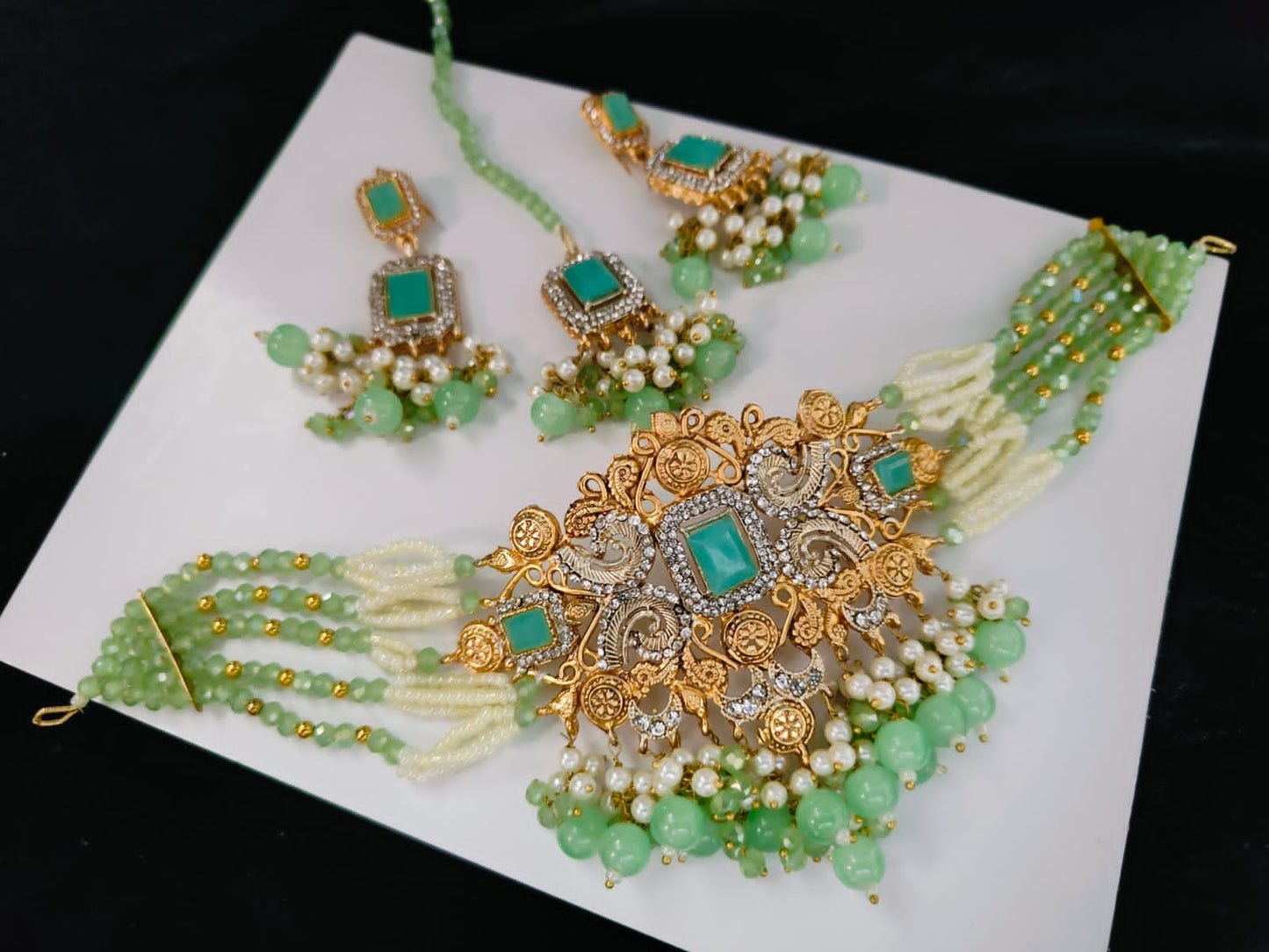 Wedding wear Neckless