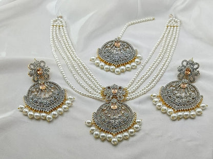 The Unique Jewellery Set