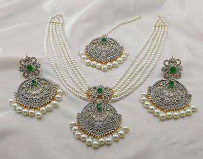 The Unique Jewellery Set