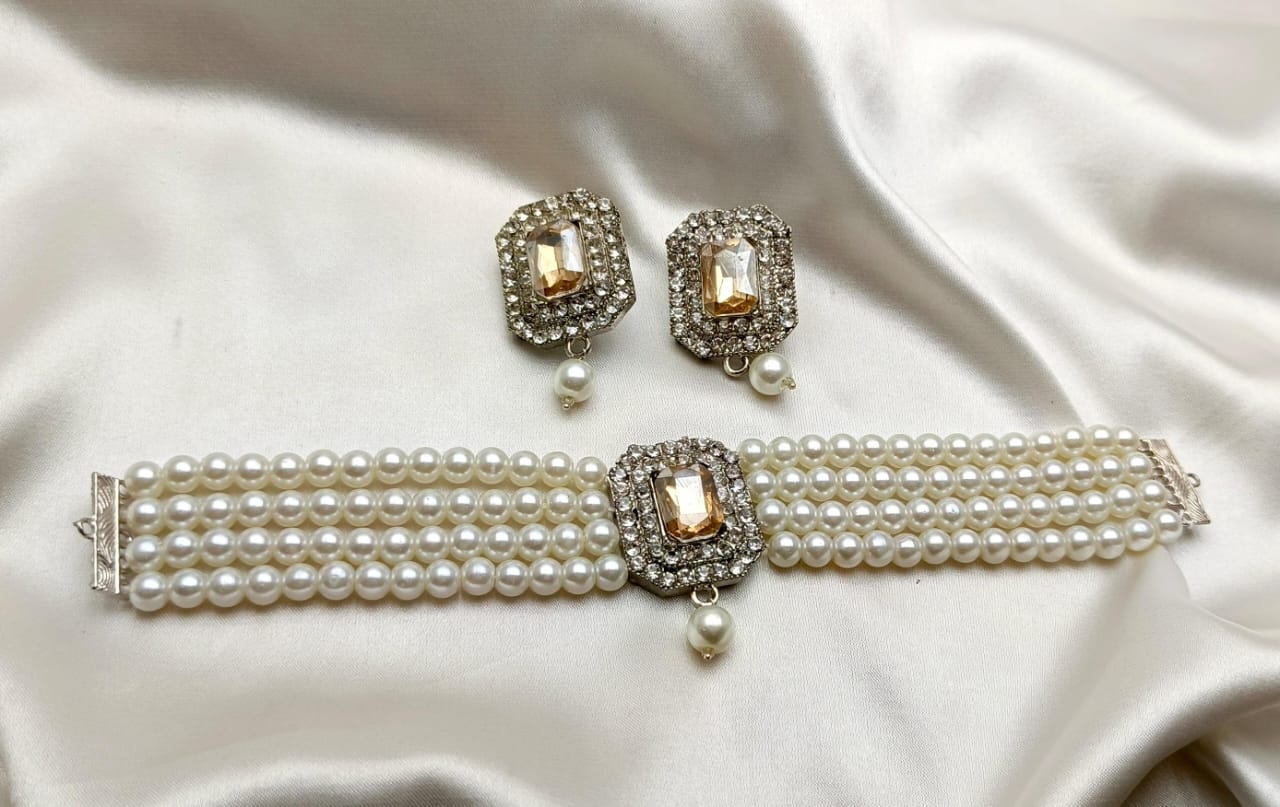The party Wear Choker Set