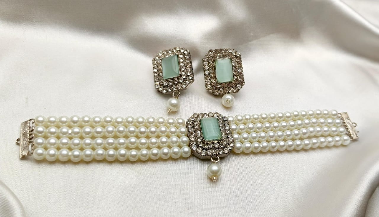 The party Wear Choker Set