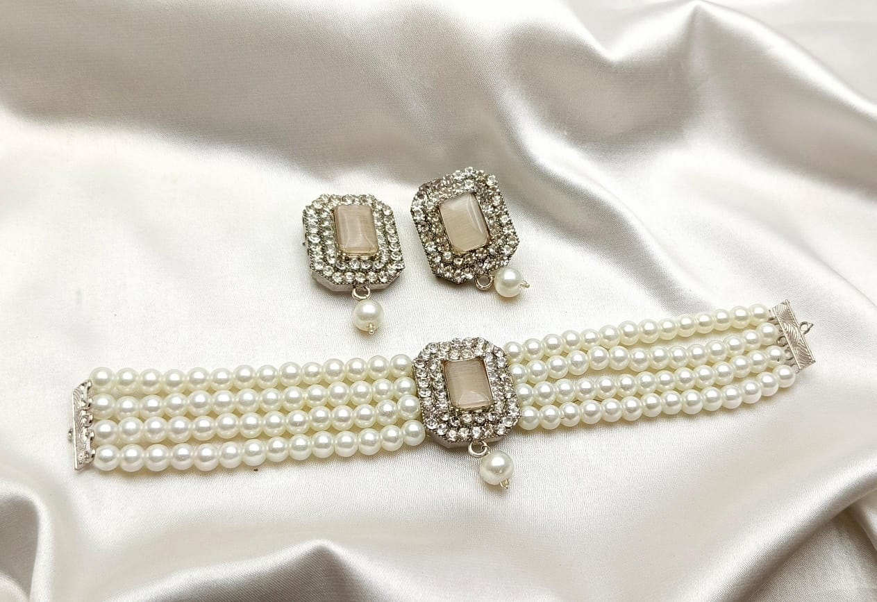 The party Wear Choker Set