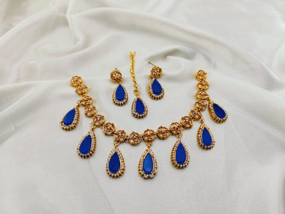 The Attractive Necklace Set