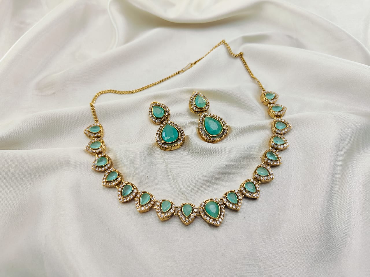 The Beautiful Chokar Set Zircon Stone