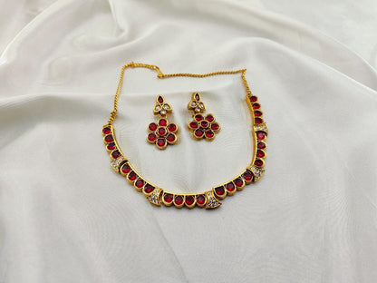 The Elegent Choker Set Real Stone