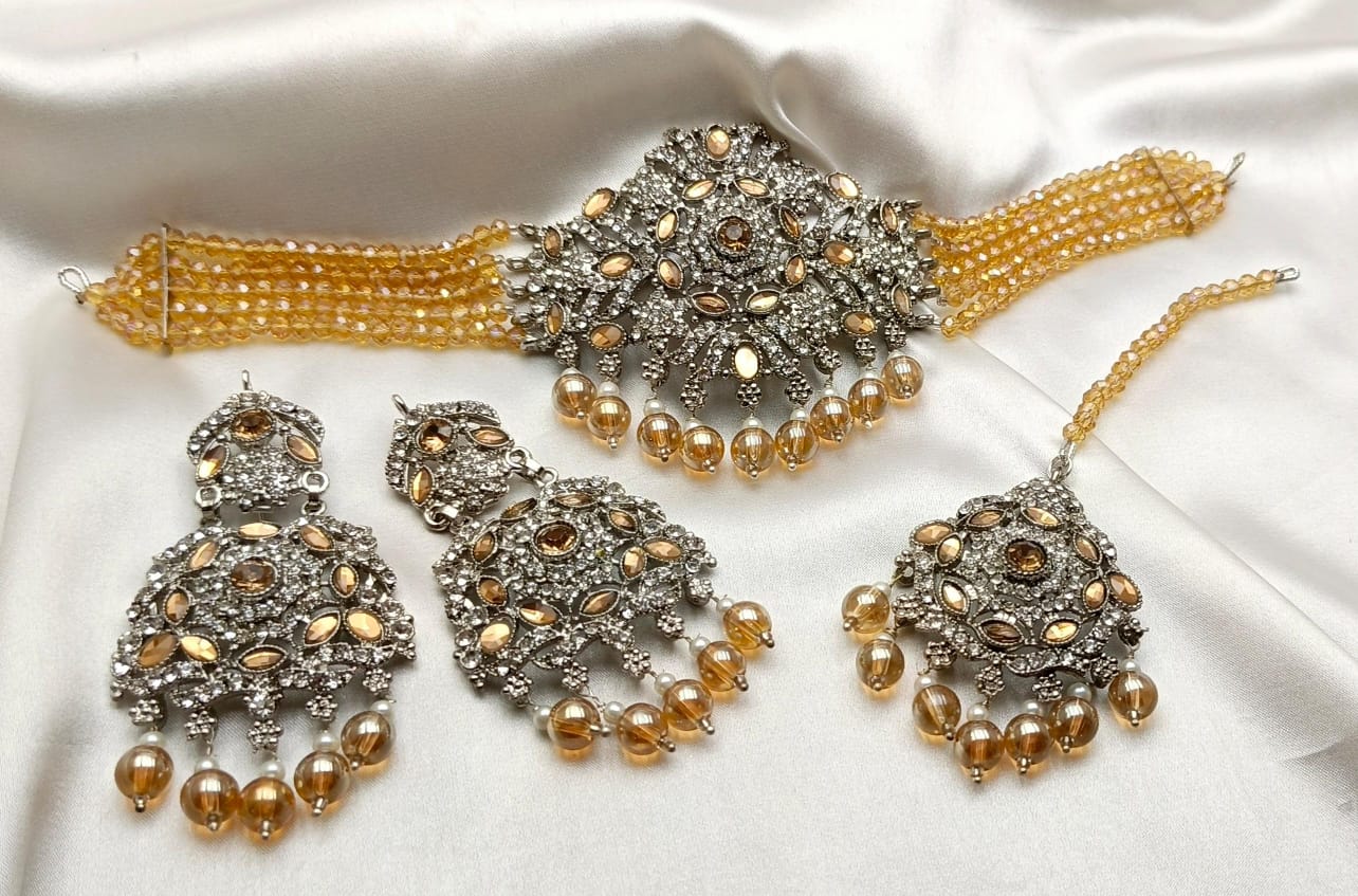 The Beautiful Necklace Set