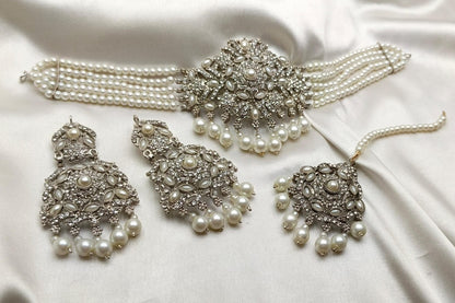 The Beautiful Necklace Set