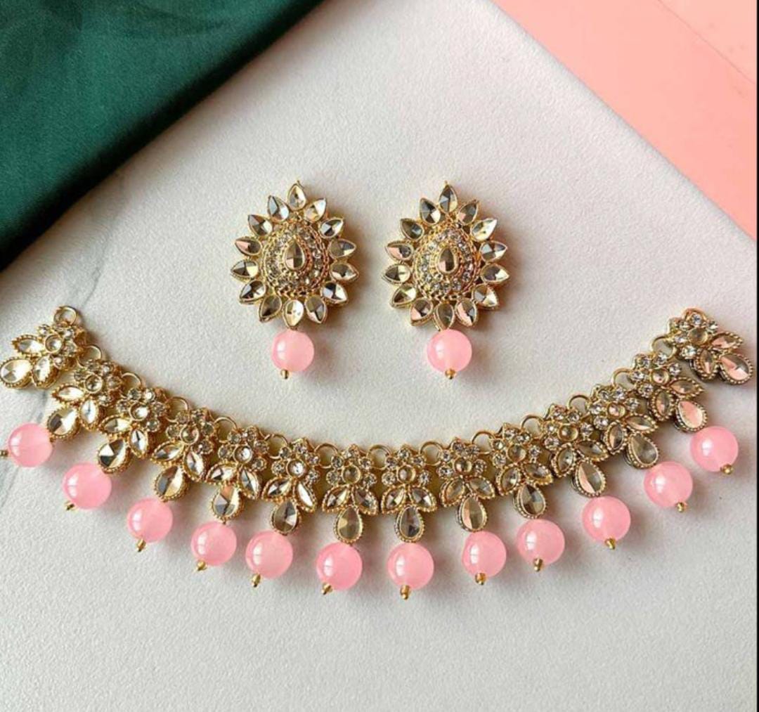 Kundan Guluband Set